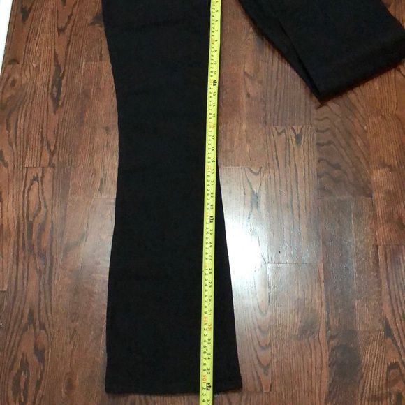 Old Navy Mid-Rise Micro-Flare Jeans Size 12 Tall - Picture 8 of 8